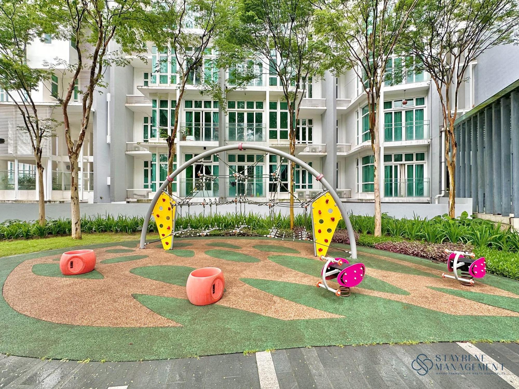 1 Medini Legoland By Stayrene Apartment